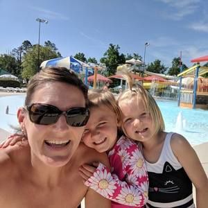 Meet your Posher, Casey